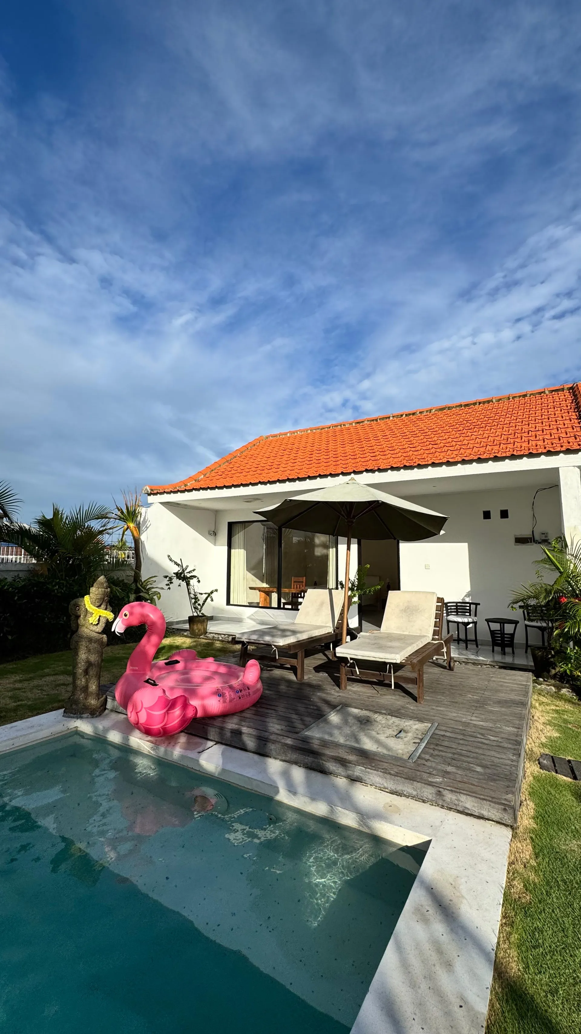3BR with Big Garden and rice field view near Seseh Pererenan — image 1