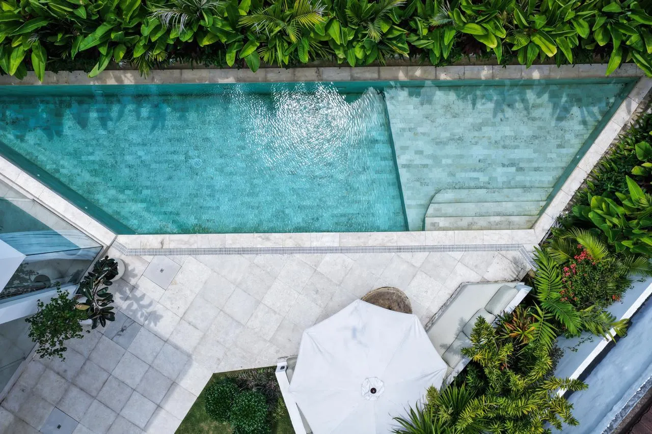 Villa Belkin - 5 Bedroom Luxury Brand New Villa Near Nirvana Wellness Canggu!!! — image 1
