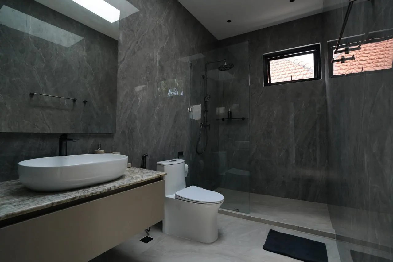 Villa Belkin - 5 Bedroom Luxury Brand New Villa Near Nirvana Wellness Canggu!!! — image 4