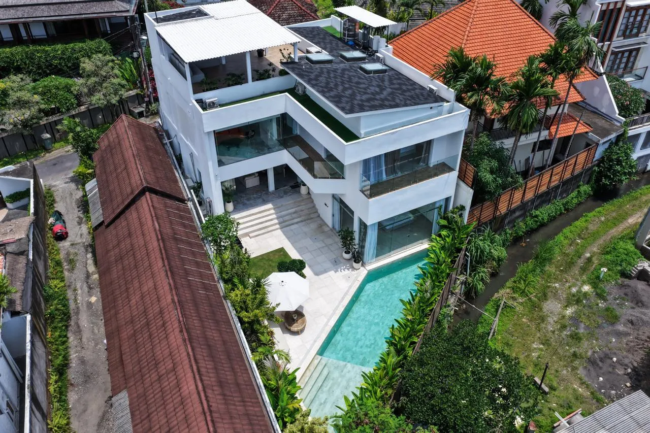 Villa Belkin - 5 Bedroom Luxury Brand New Villa Near Nirvana Wellness Canggu!!! — image 2