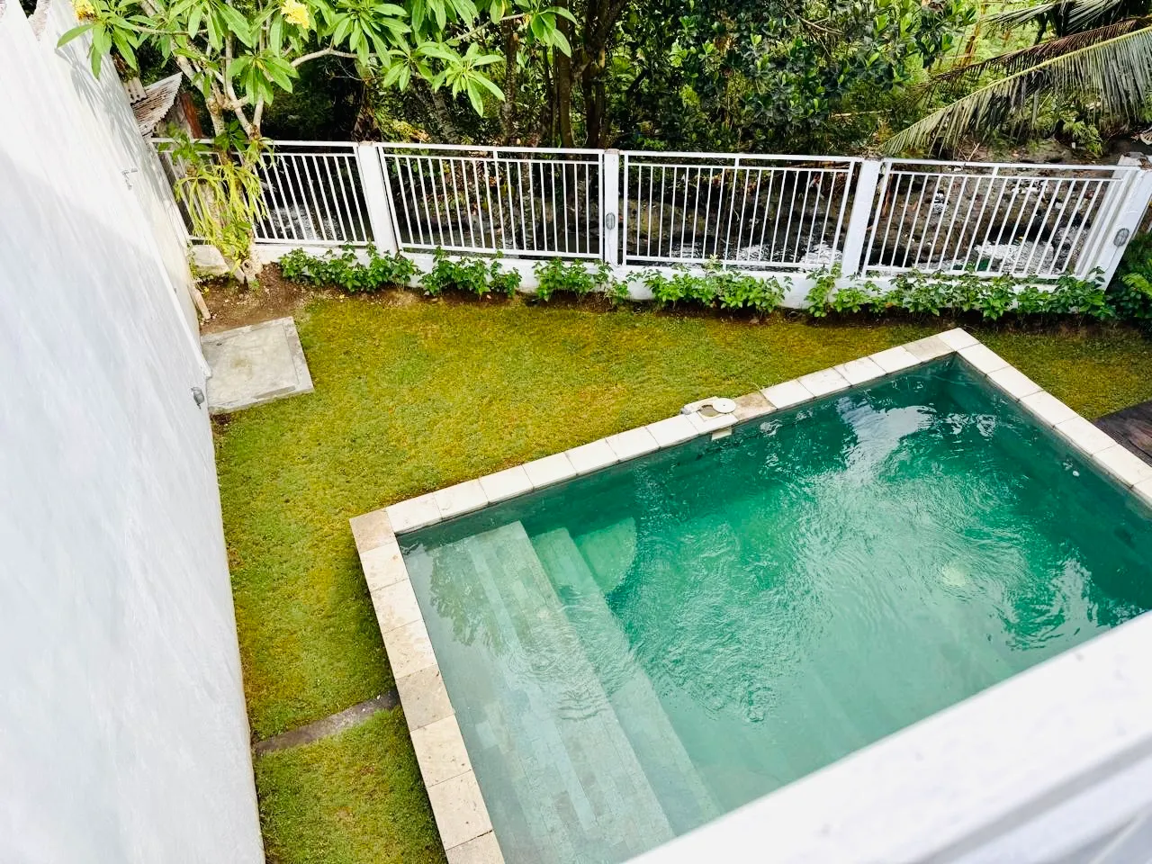 Villa by the River in Padang Linjong Canggu - YO189