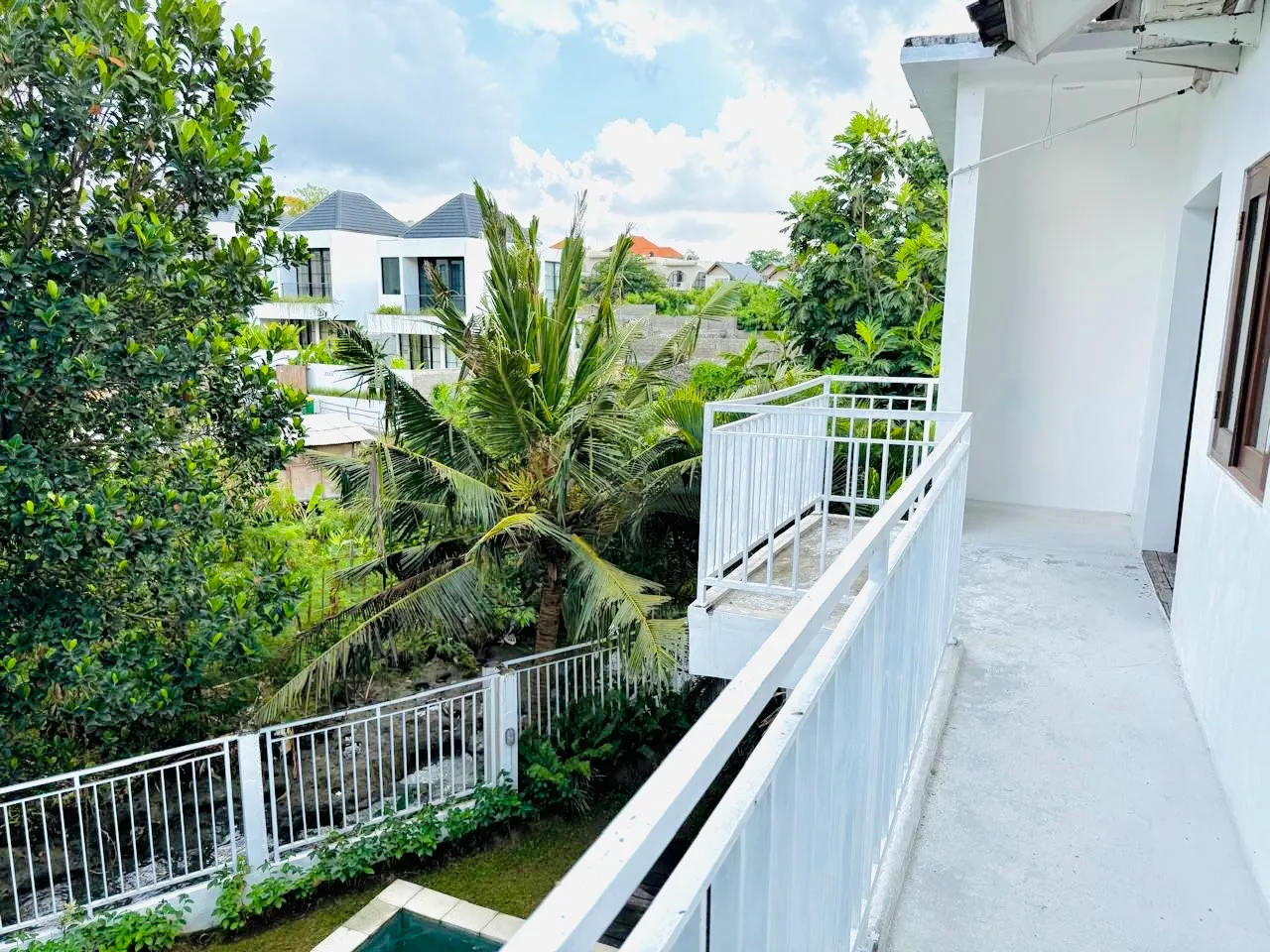 Villa by the River in Padang Linjong Canggu - YO189 — image 4