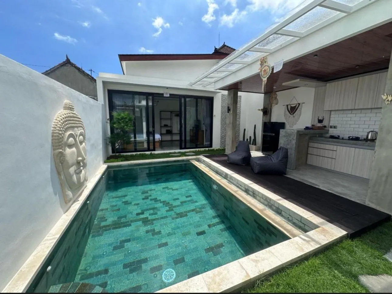 2 BEDROOM VILLA WITH PRIVATE POOL IN CANGGU PADONAN - AF550