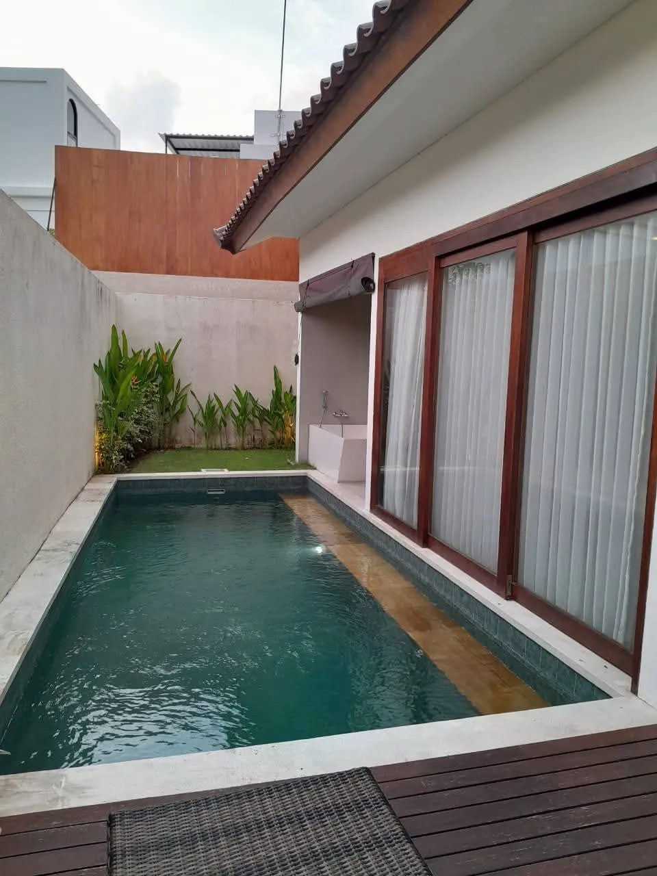 1 BEDROOM VILLA IN BERAWA IDR 18 MILL/MONTH