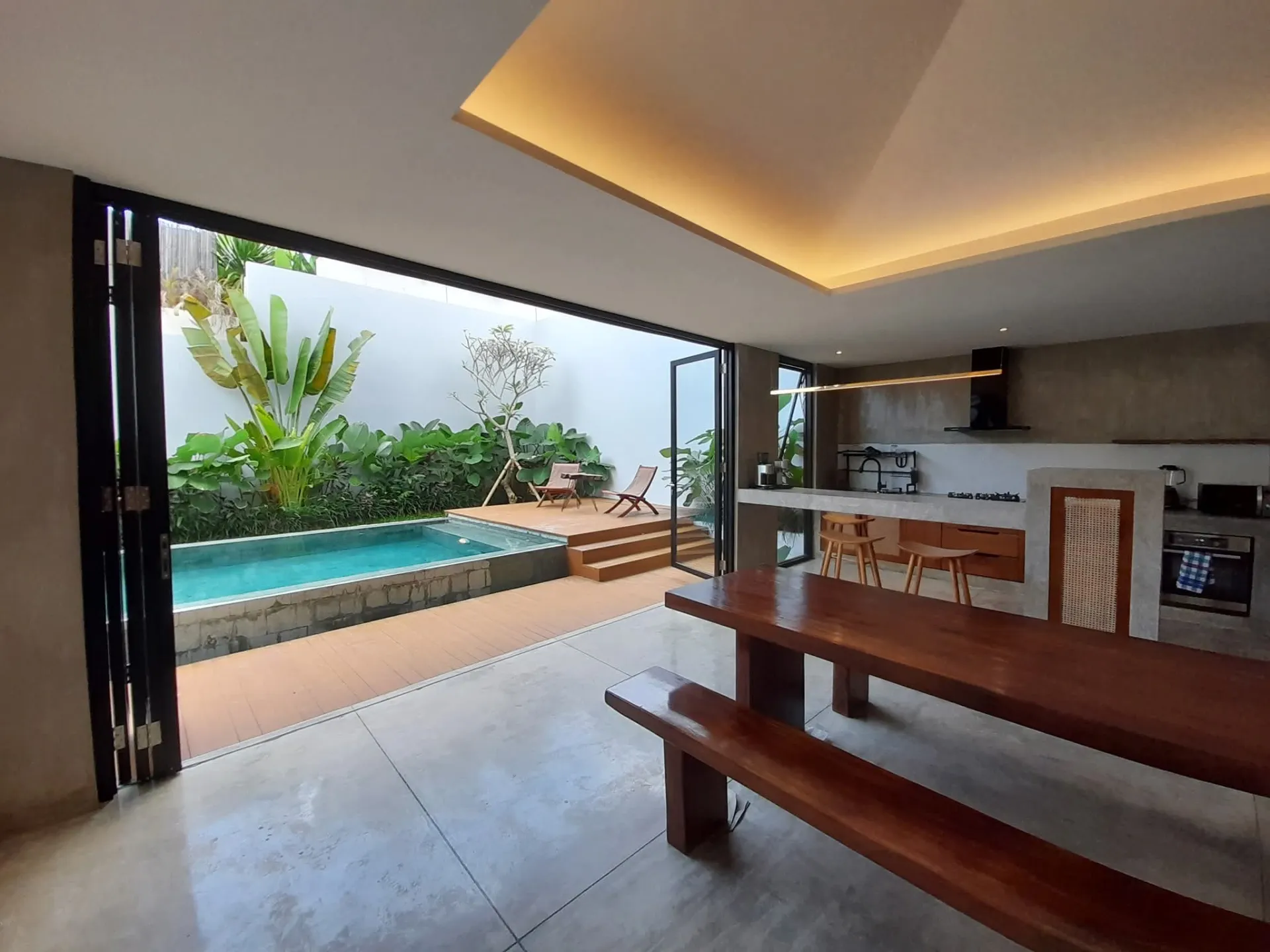 2 BEDROOM IN UMALAS IDR 43 MILL/MONTH — image 3