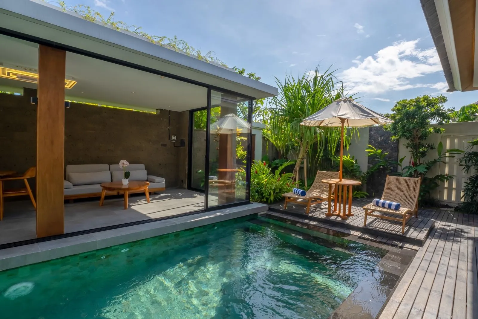 Villa For Rent 2 Bed In Batu Bolong Badung Bali PR-3810