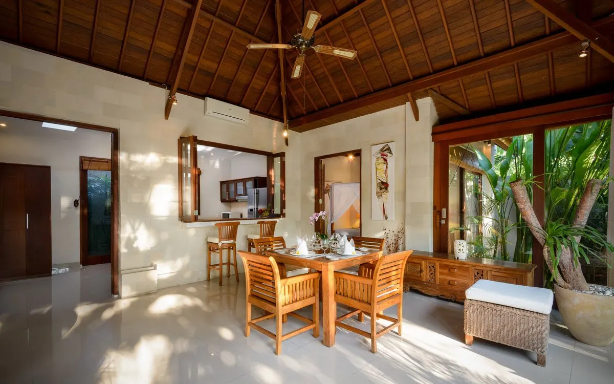 Superb 2BR Garden Villa in Seminyak — image 1