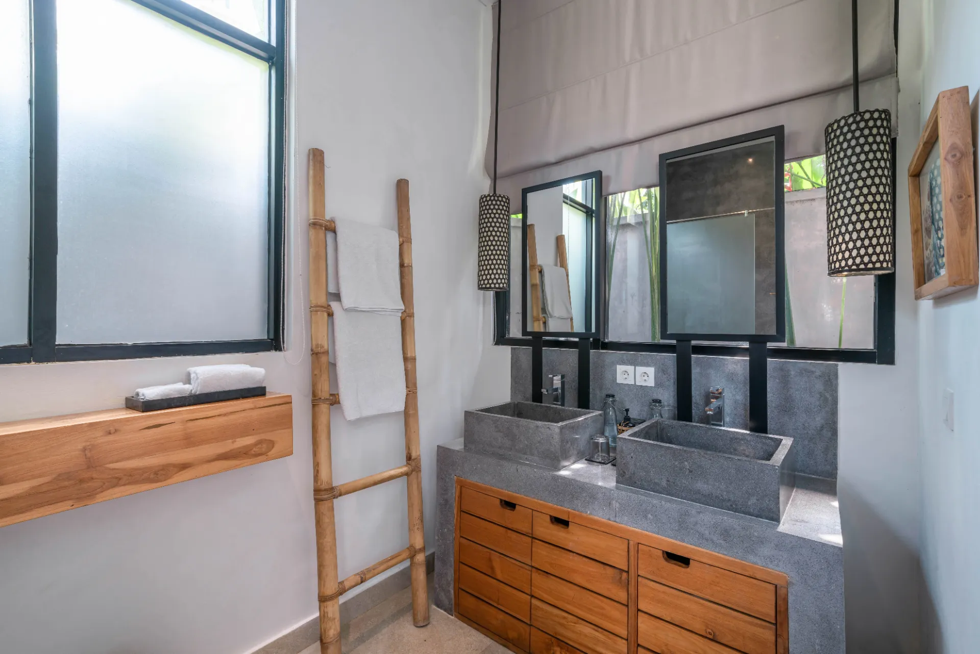 Villa Boa - Stunning 3BR Beachside Villa in Canggu — image 2