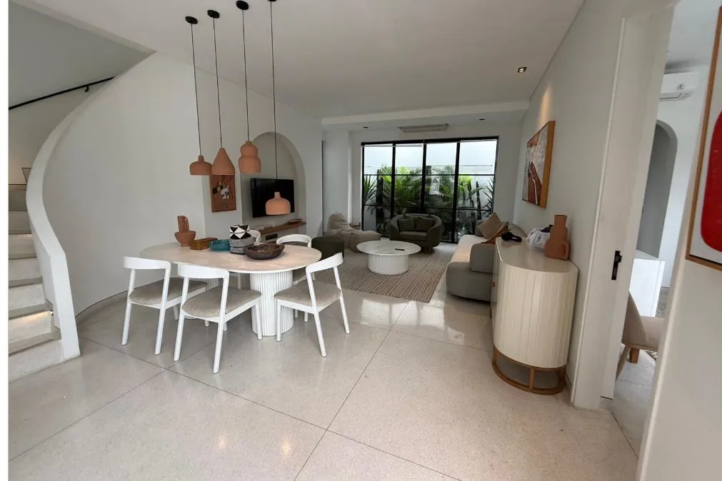 Villa Ash – Modern 3BR Villa in Umalas (3UM4)