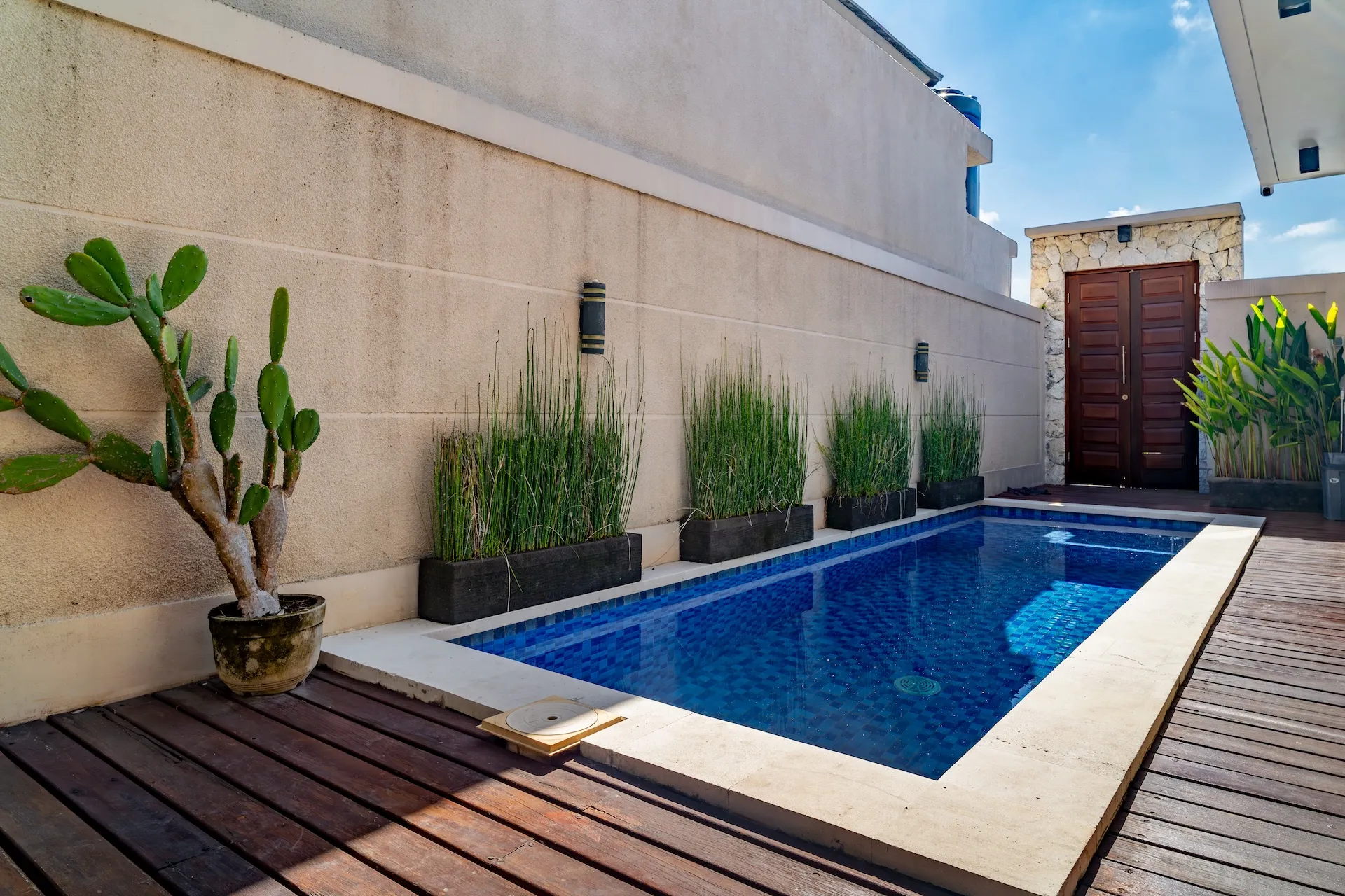 Cozy 2BR Pool Villa | 15 min to Melasti Beach — image 3