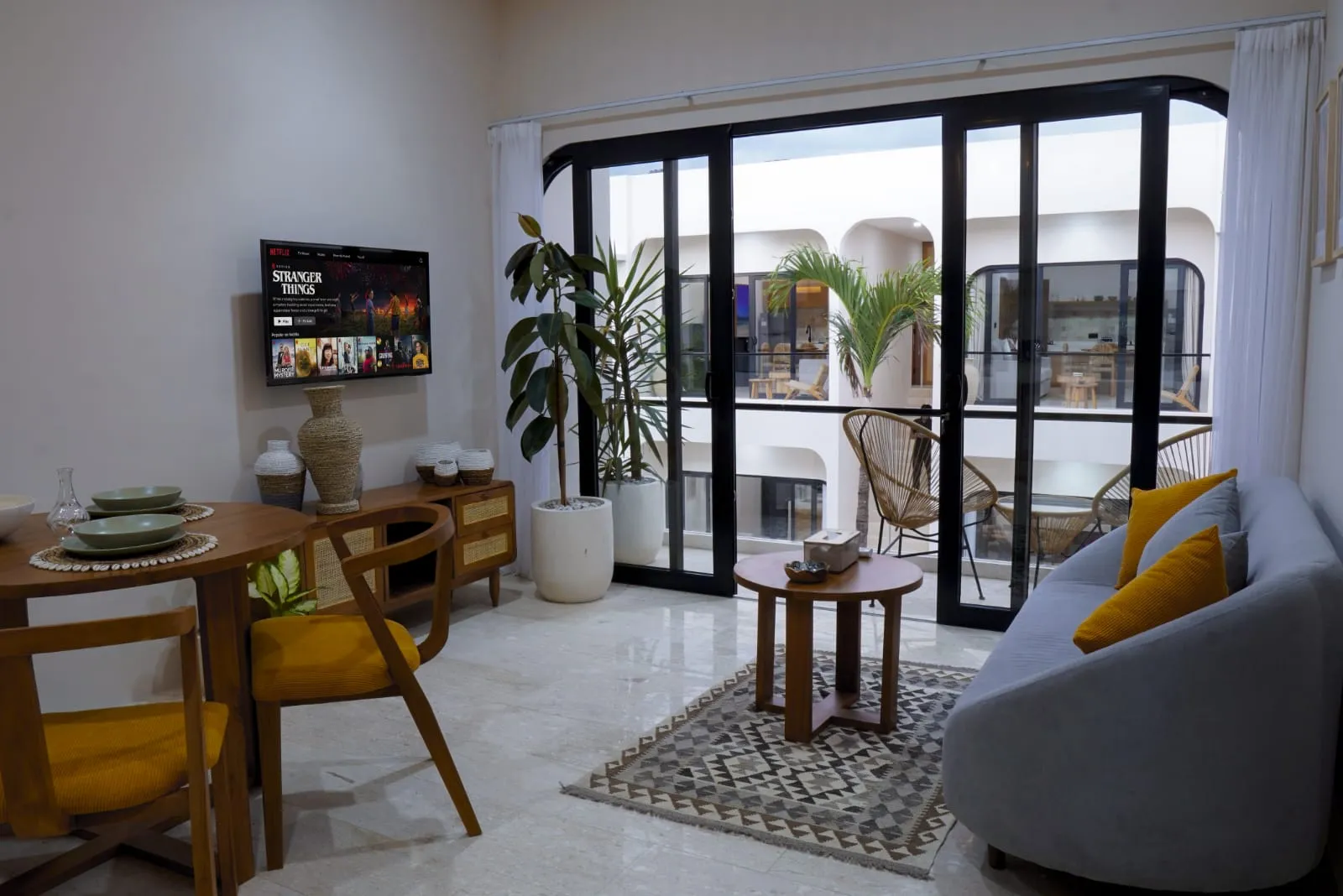 Modern 1BR Apartment – Minutes from Balangan Beach — image 3