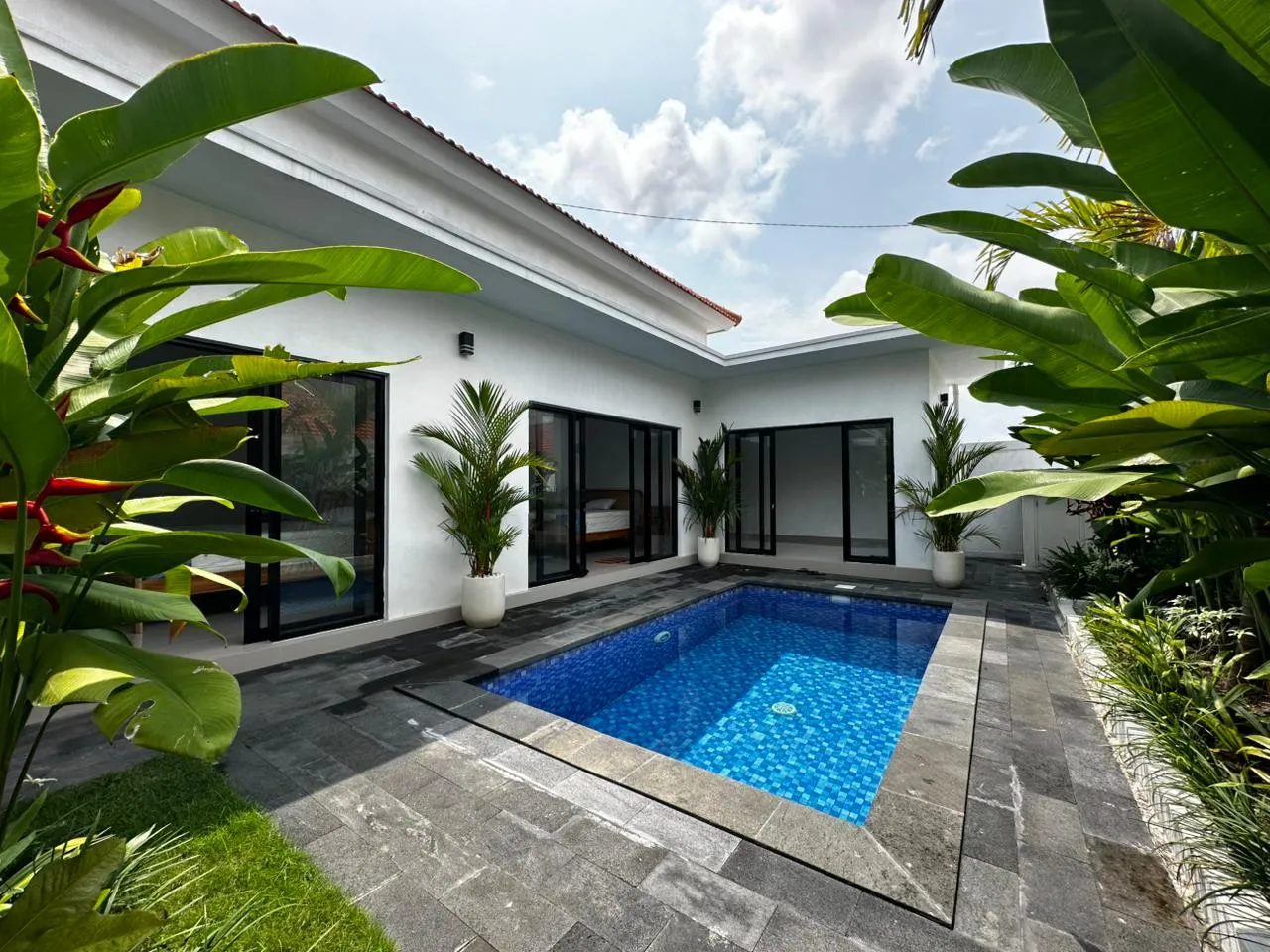 2 Bedrooms Villa in Canggu for Yearly Rent — image 1