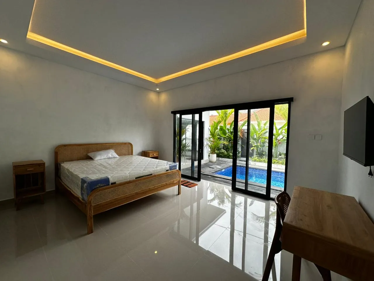 2 Bedrooms Villa in Canggu for Yearly Rent — image 3