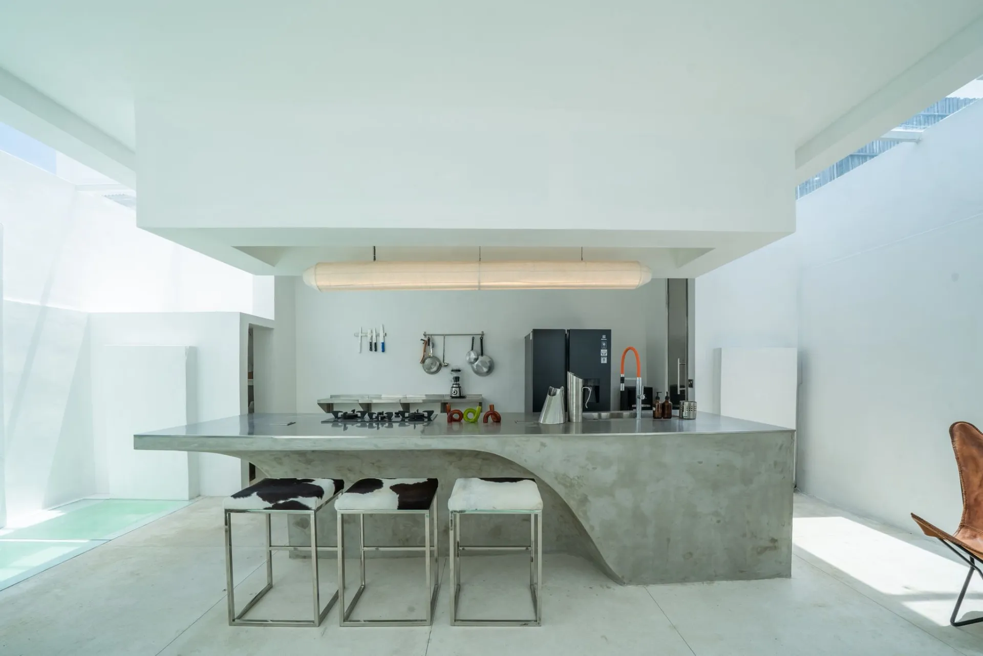 Modern 4BR Villa in Pererenan - 6 mins walk to Echo Beach — image 3