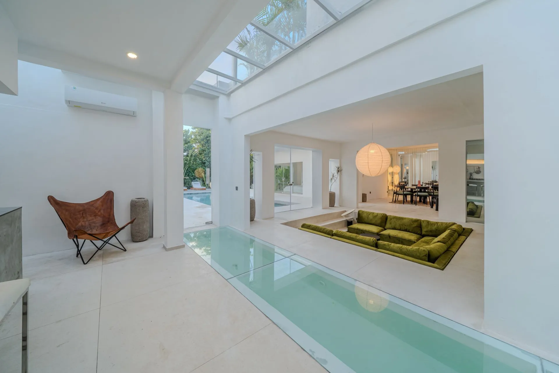 Modern 4BR Villa in Pererenan - 6 mins walk to Echo Beach — image 1