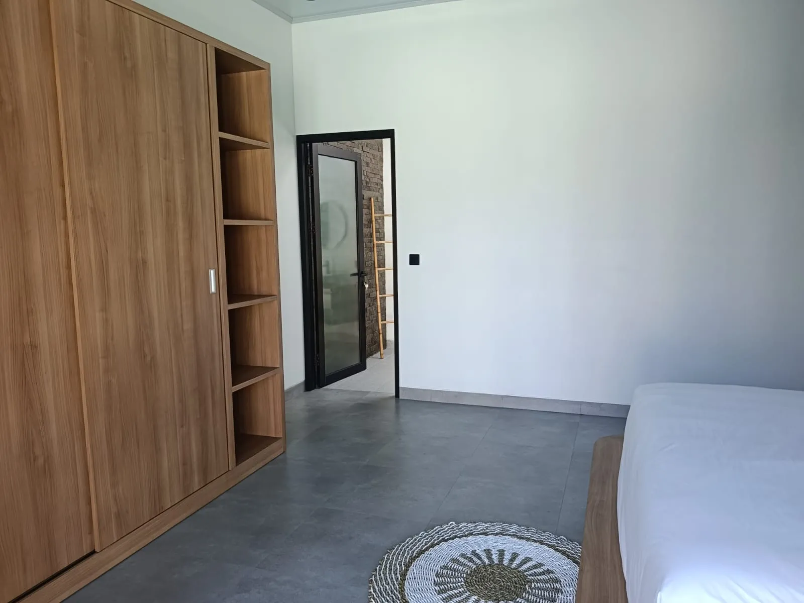 AN 073- FOR RENT NEW VILLA IN KUTUH NEAR PANDAWA BEACH — image 3