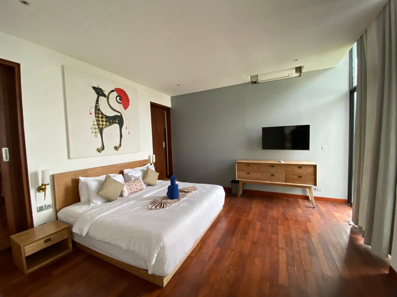Villa Pertama - Huge 4 Bedroom Villa with Stunning Ocean View in Ungasan — image 1