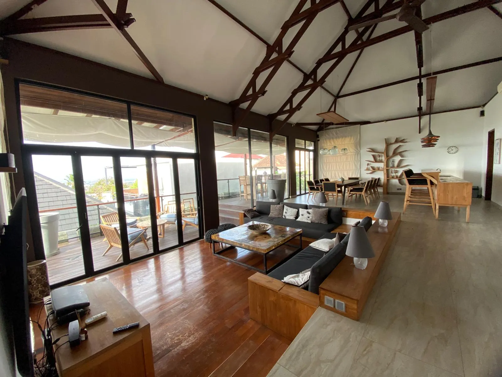 Villa Pertama - Huge 4 Bedroom Villa with Stunning Ocean View in Ungasan