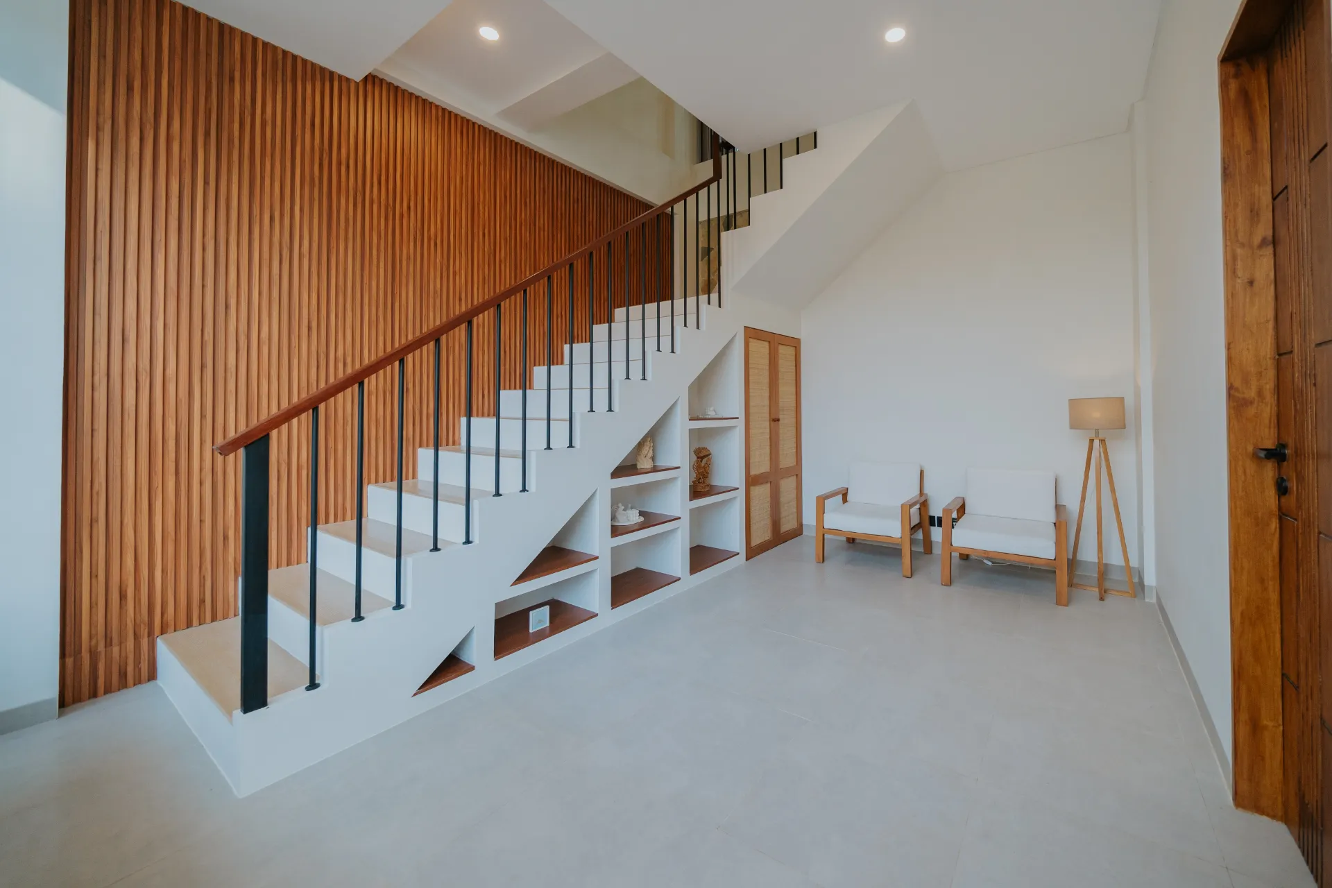 New 3 BR villa with pool near Pandawa beach — image 1