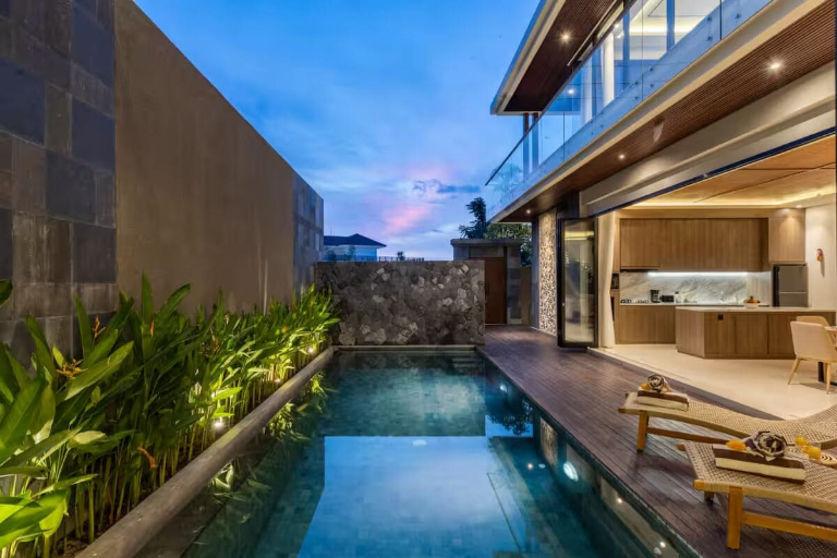 3 BEDROOM LUXURY VILLA IN UMALAS - AF556 — image 1