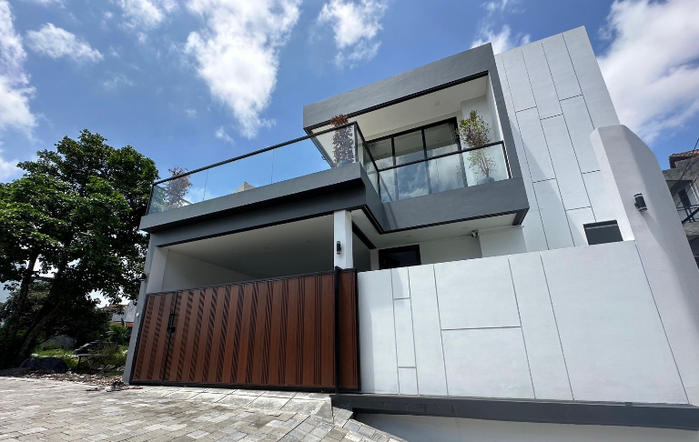 Modern Villa for Sale in Berawa Canggu – Freehold & Leasehold — image 1