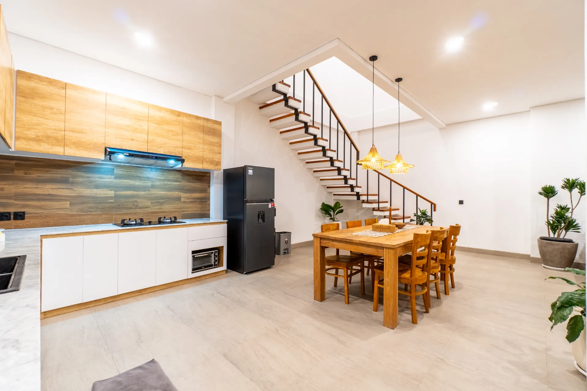 3 Bedroom Family Villa in Canggu 10 Minutes to Beach — image 2