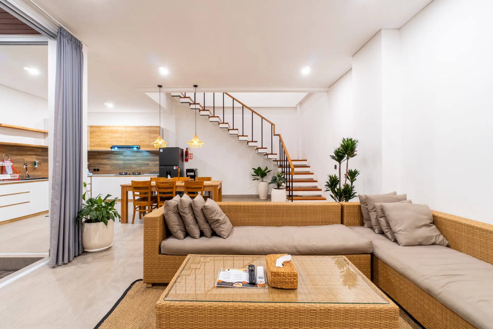 3 Bedroom Family Villa in Canggu 10 Minutes to Beach — image 3