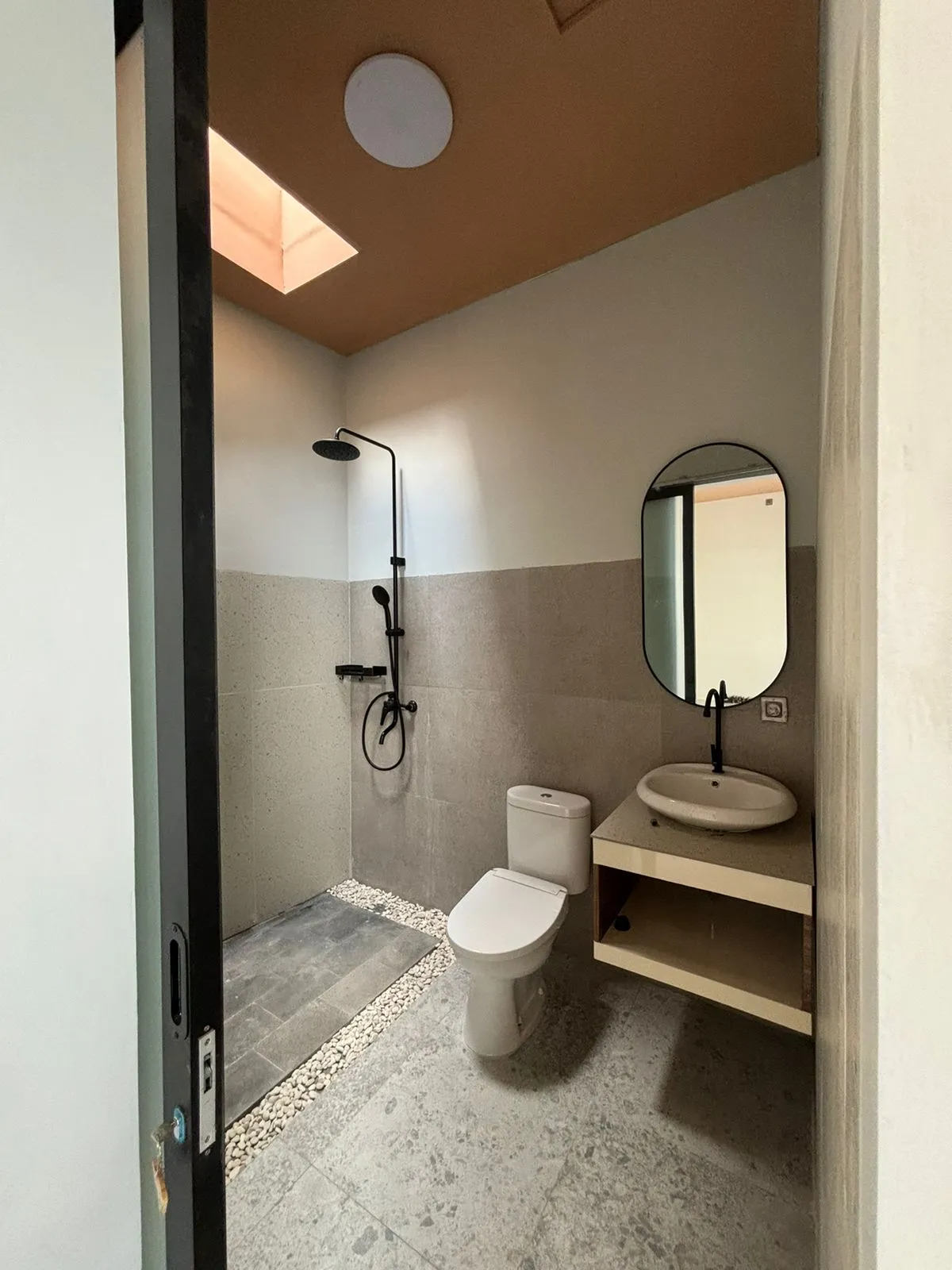 YEARLY-Brand New Canggu 2 BR Unfurnished Villa Pet Friendly — image 4