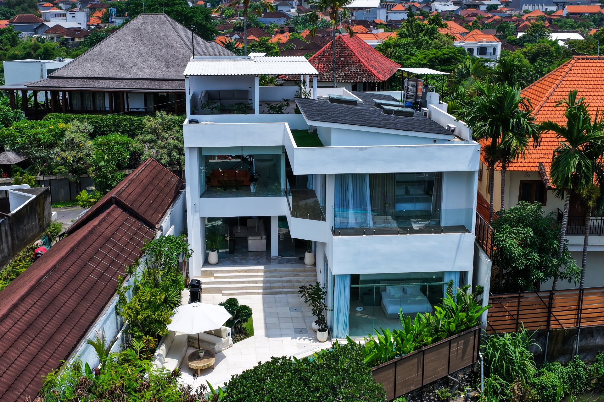 VILLA BELKIN — image 4