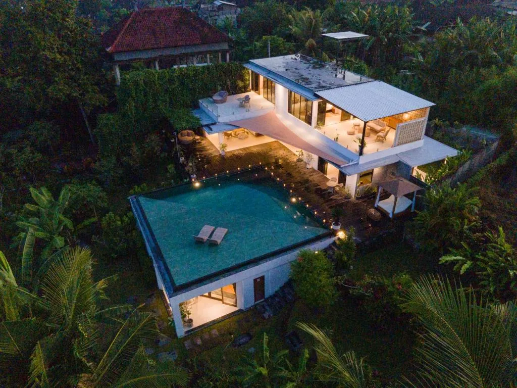 4BR Jungle-View Sanctuary Villa