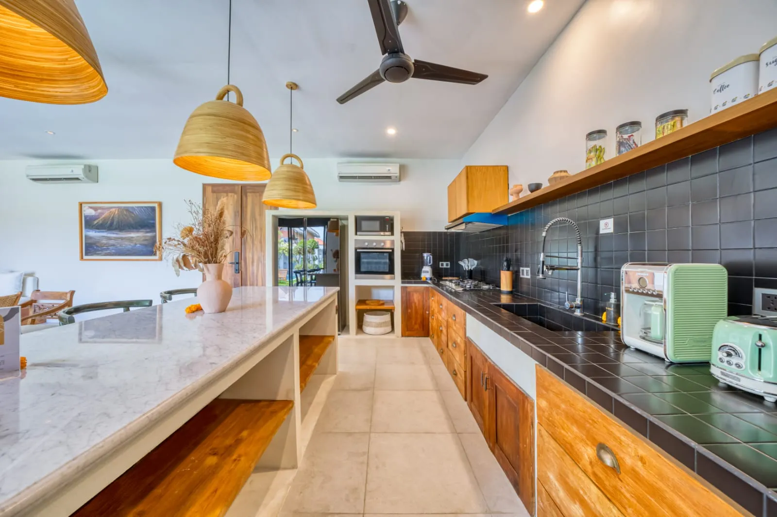 Villa Luxury Rumba 3 Bed Jln BumbakUmalas BP-2682 — image 1