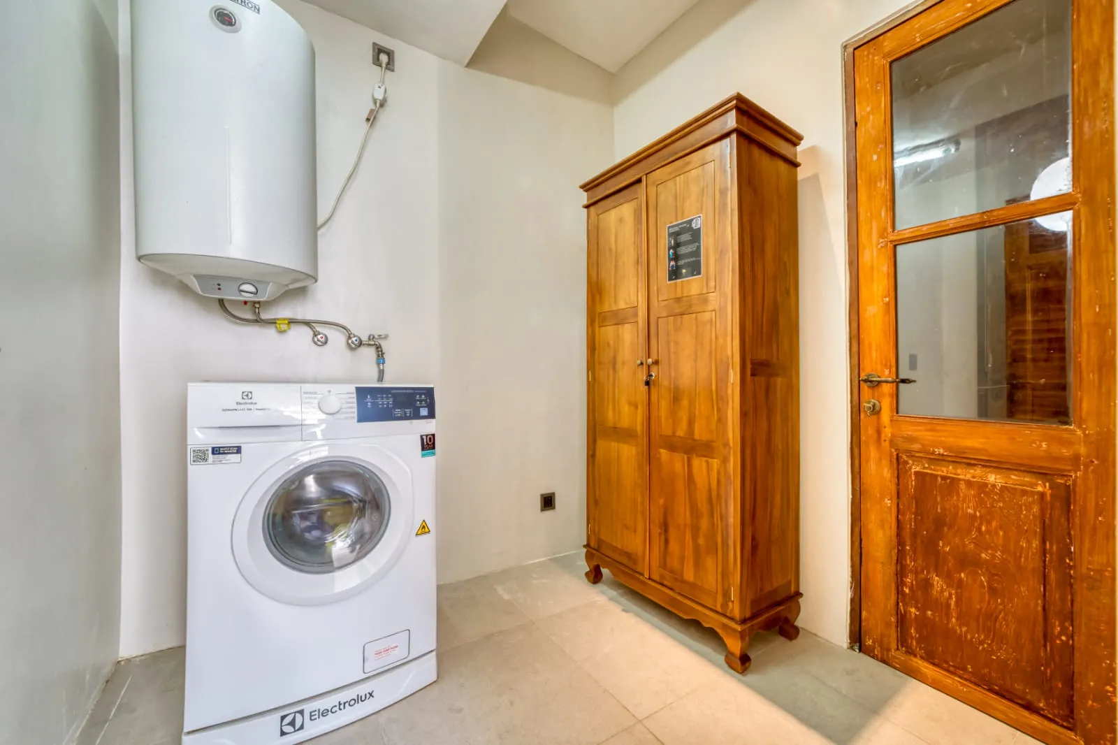Villa Luxury Rumba 3 Bed Jln BumbakUmalas BP-2682 — image 2