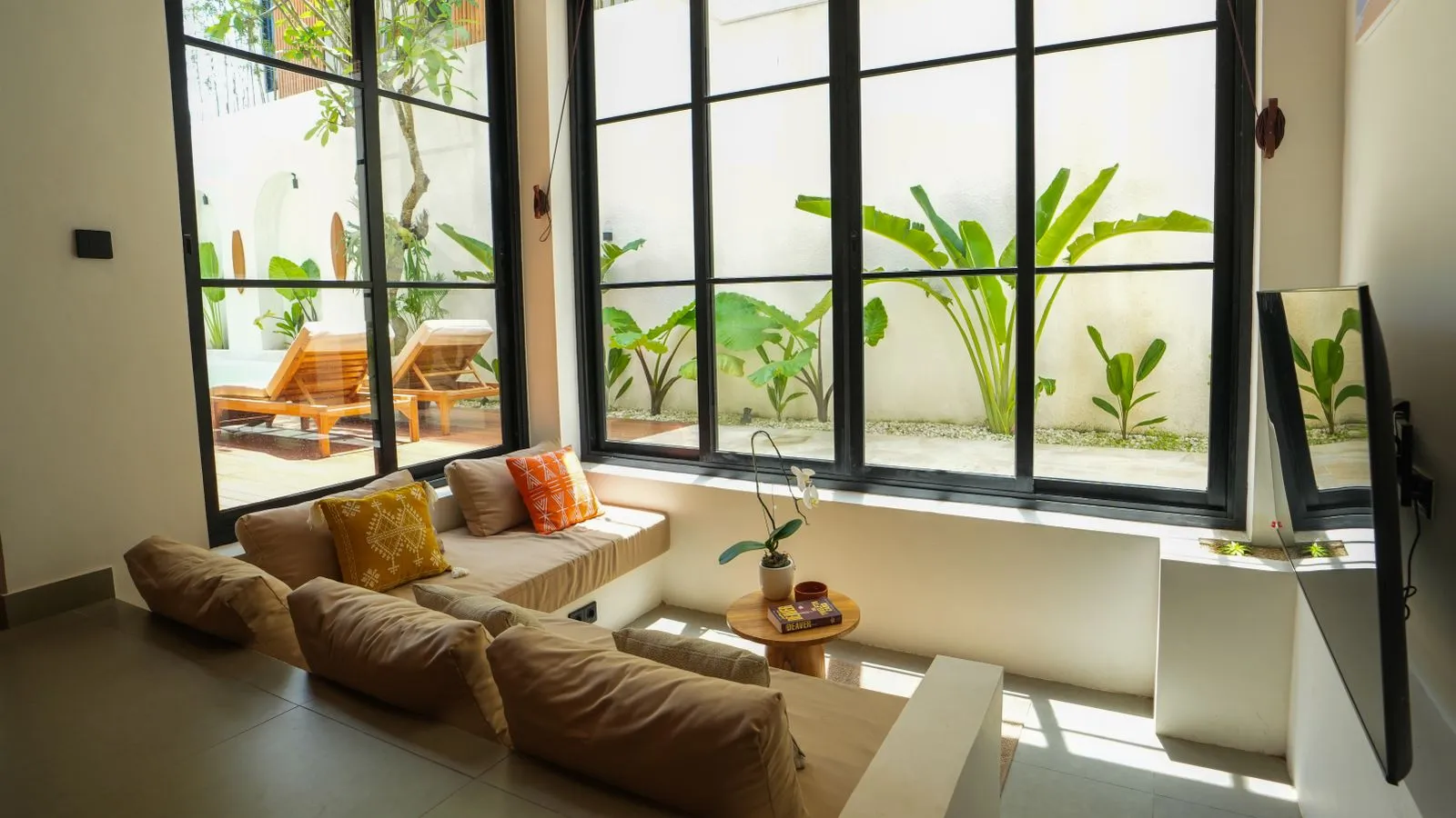 Brand New Luxury Villa with Sauna and Ice Bath Near Bingin — image 2