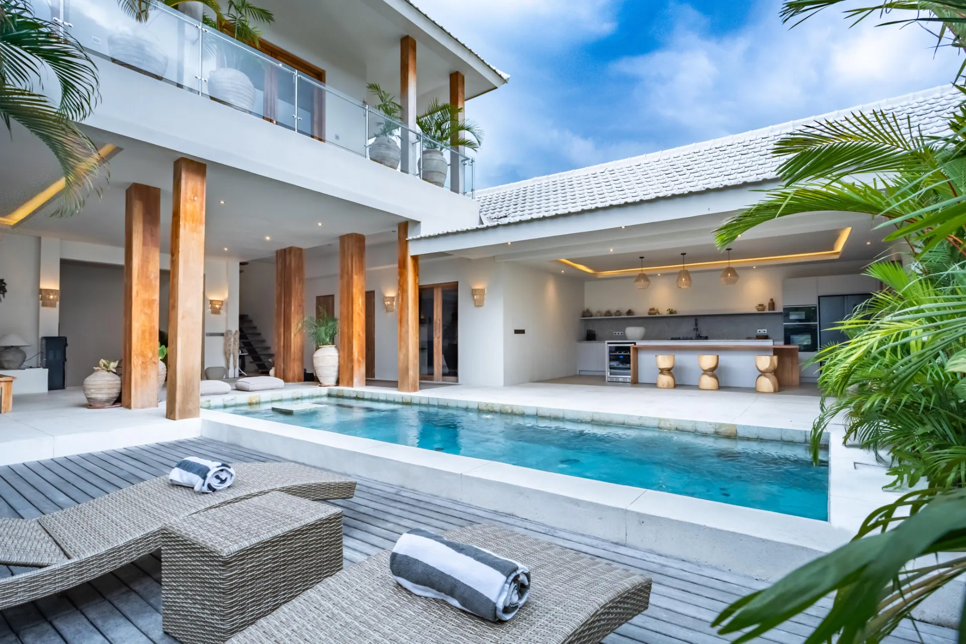3 Bedrooms New Villa for Leasehold in Berawa - Canggu — image 1