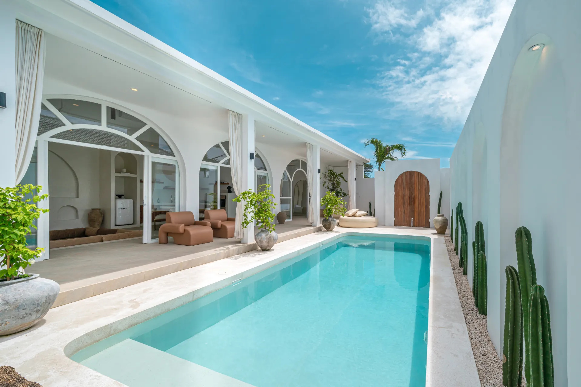 Villa Harmony - Aesthetically Pleasing 2BR Villa - Next to Beach
