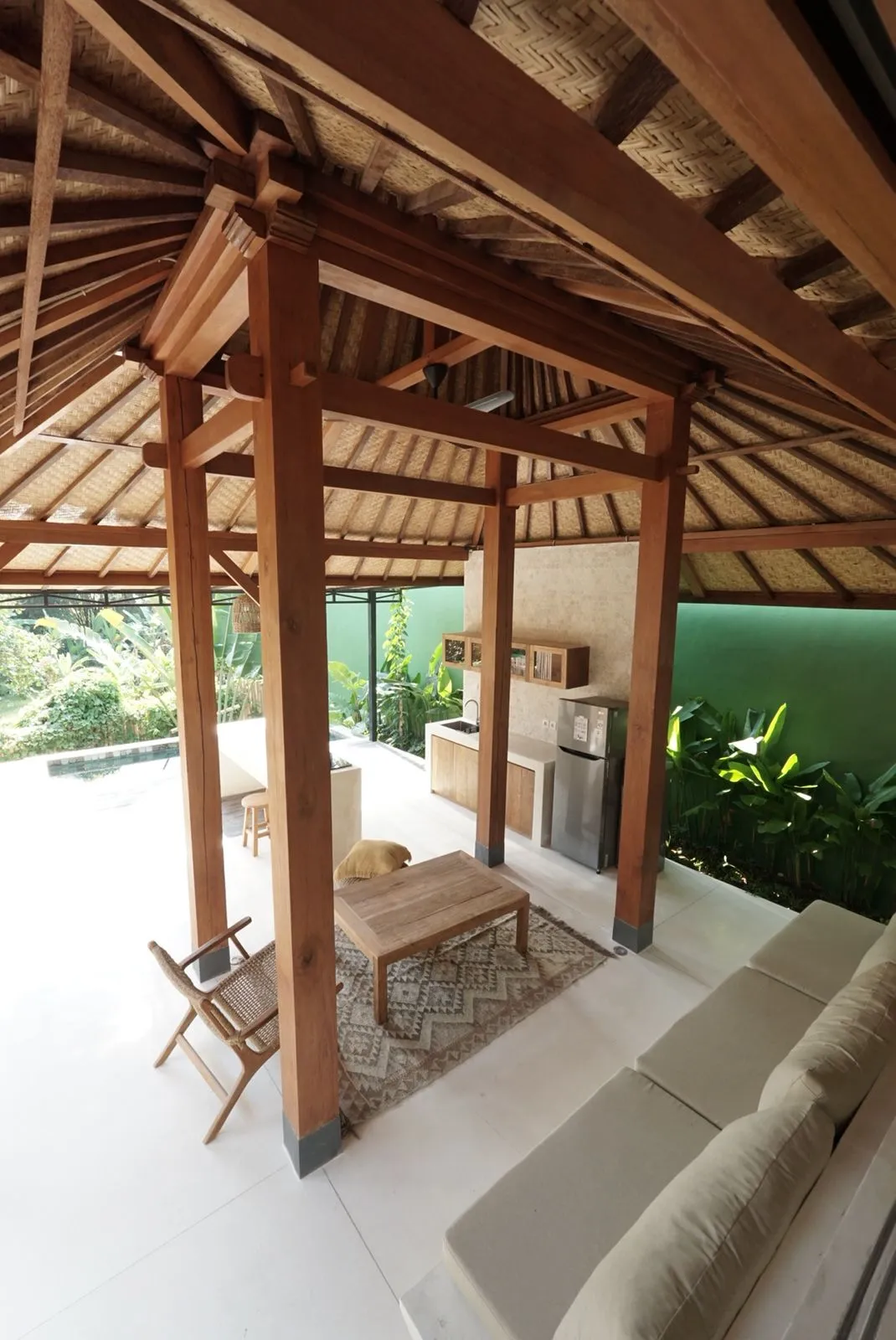 Villa Pito - 1-Bedroom Studios with Private Pools in Jalan Pantai Pererenan — image 4