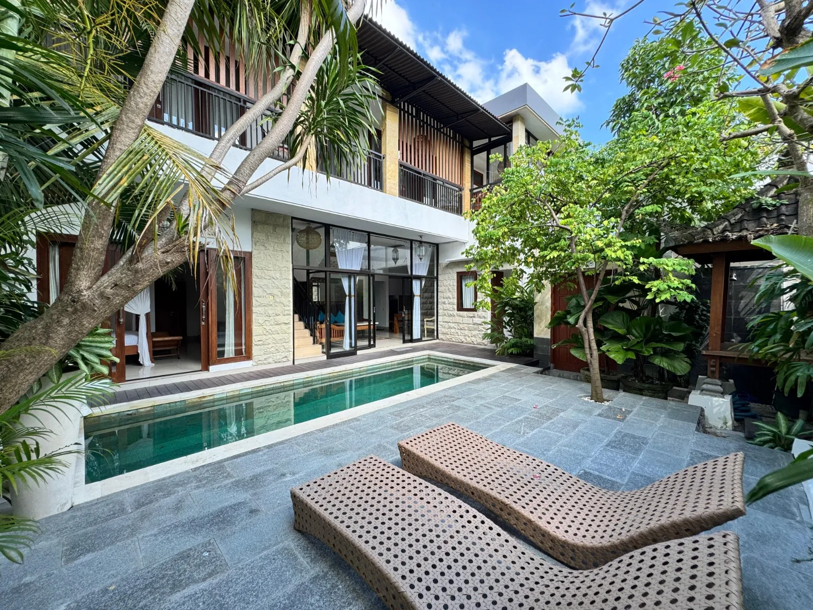 Villa Modern 3 Bed In Kerobokan Badung Bali yt-3158
