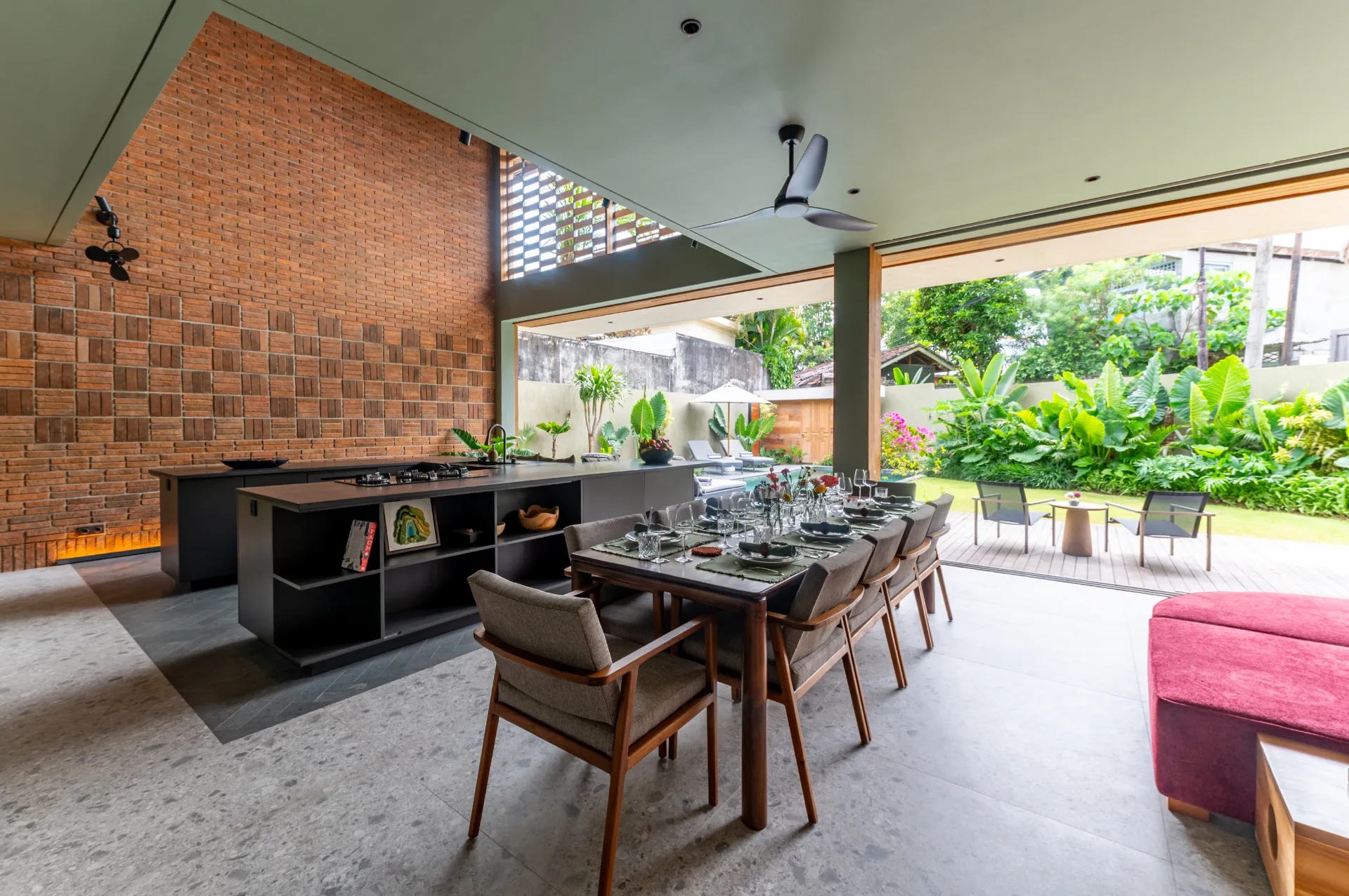 BRAND NEW 4BR VILLA - UMALAS JL. TUNON — image 1