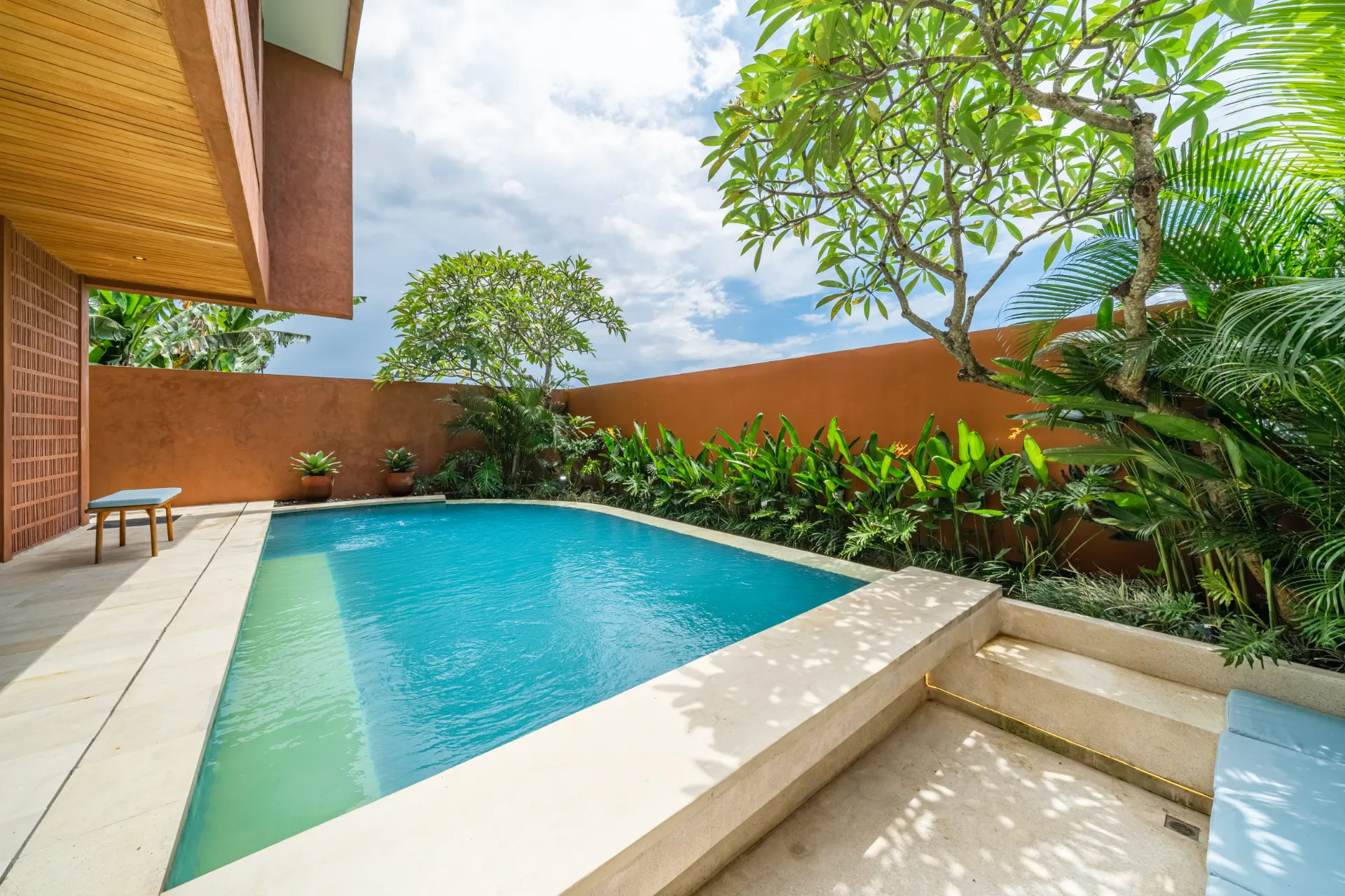 Villa The Hum – Modern 3 Bedroom Villa in Nyanyi (Nuanu Area) — image 1