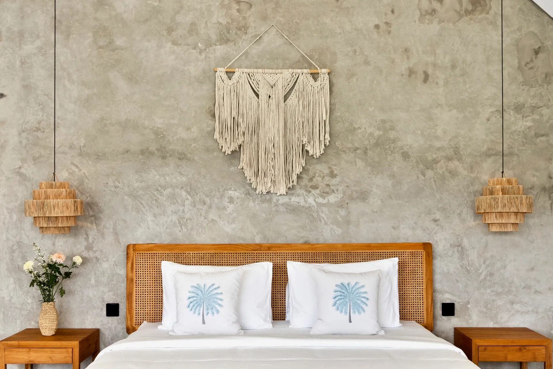 Villa Vesuvio: Chic Canggu Escape Stylish 1BR Private Pool Villa — image 4