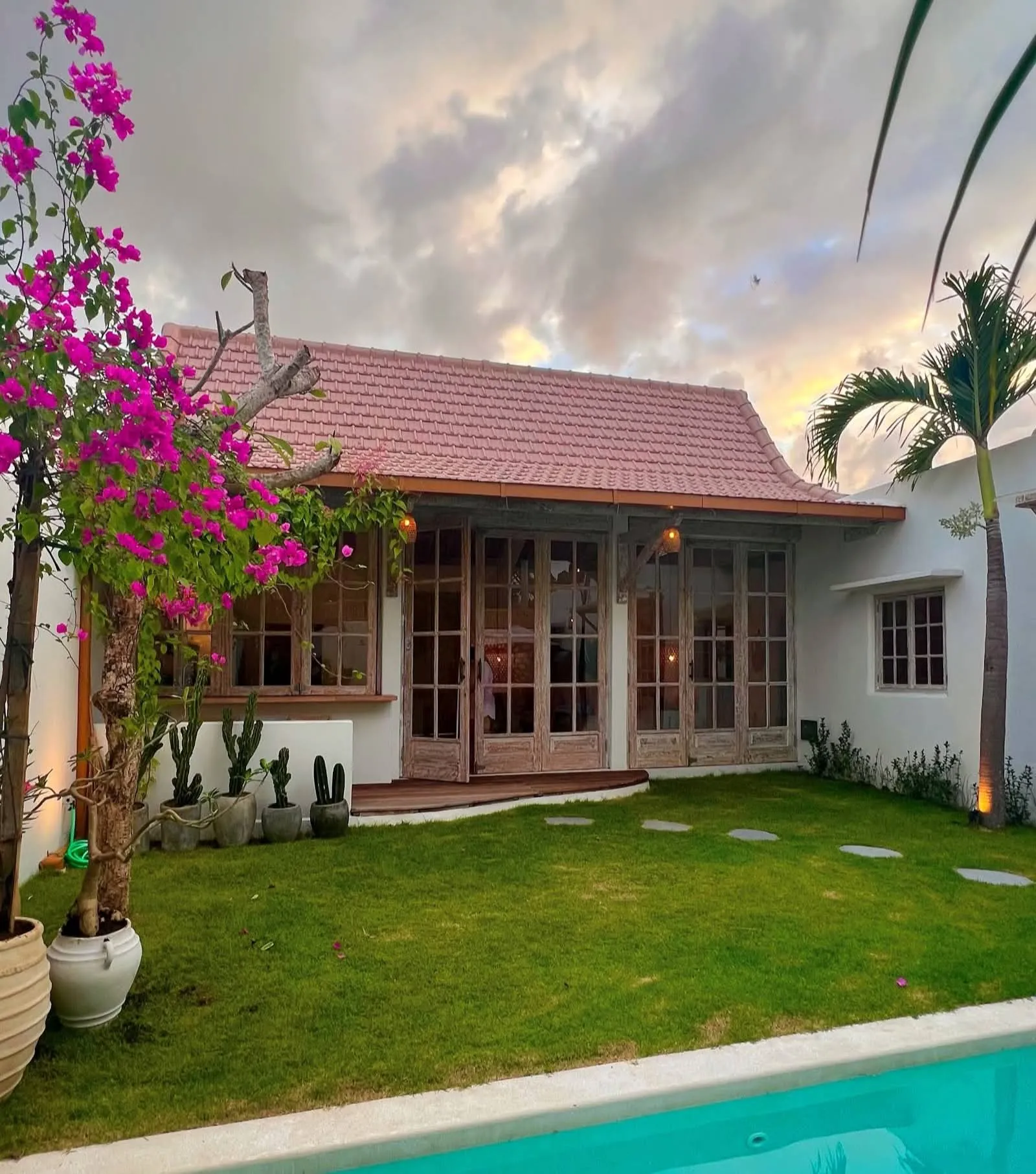 2 BEDROOM VILLA IN BUMBAK IDR 45 MILL/MONTH — image 3