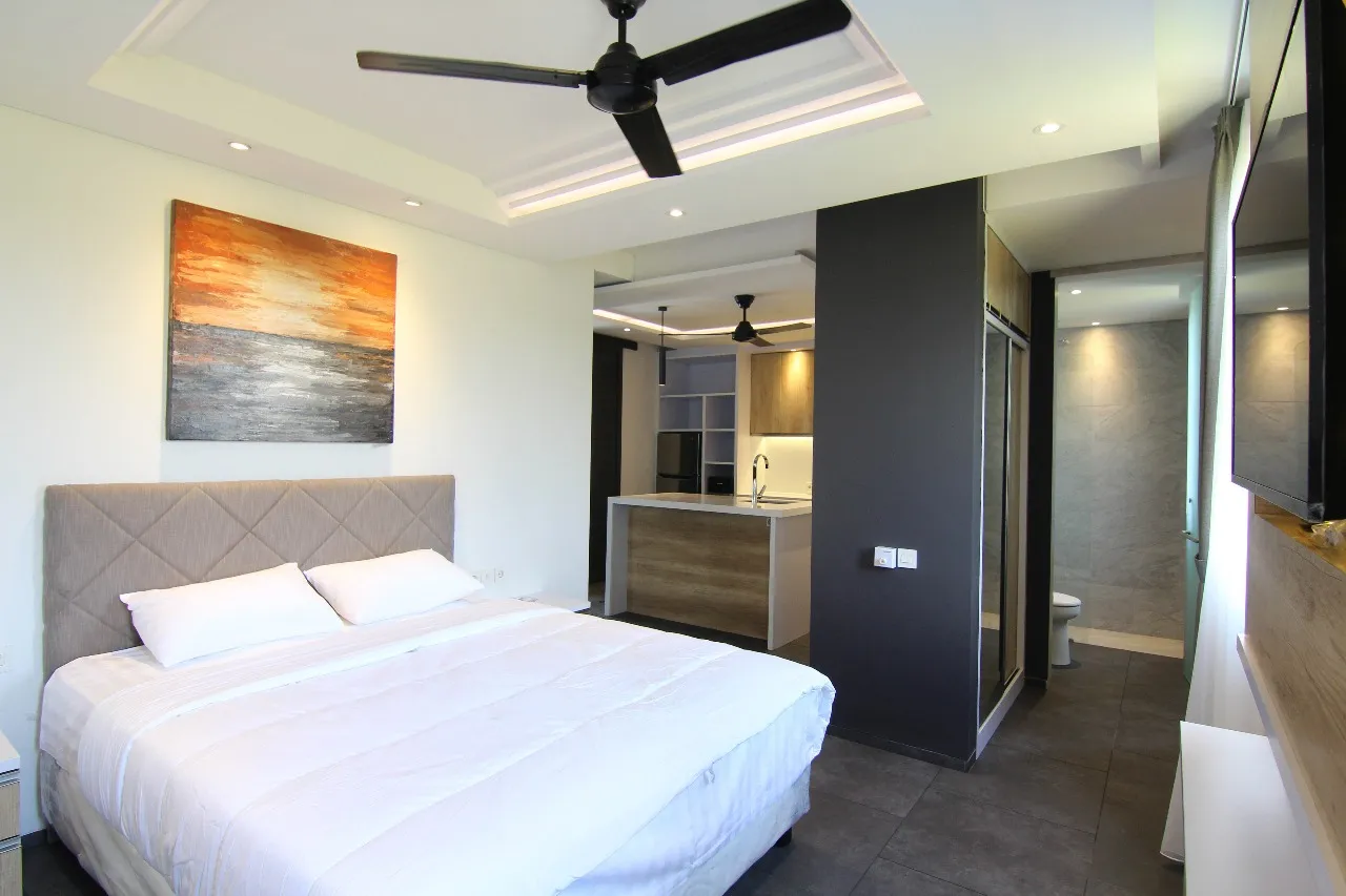 SEA BREEZE APARTMENTS - UNIT 1 (1BR 2Bathroom & Living Room)