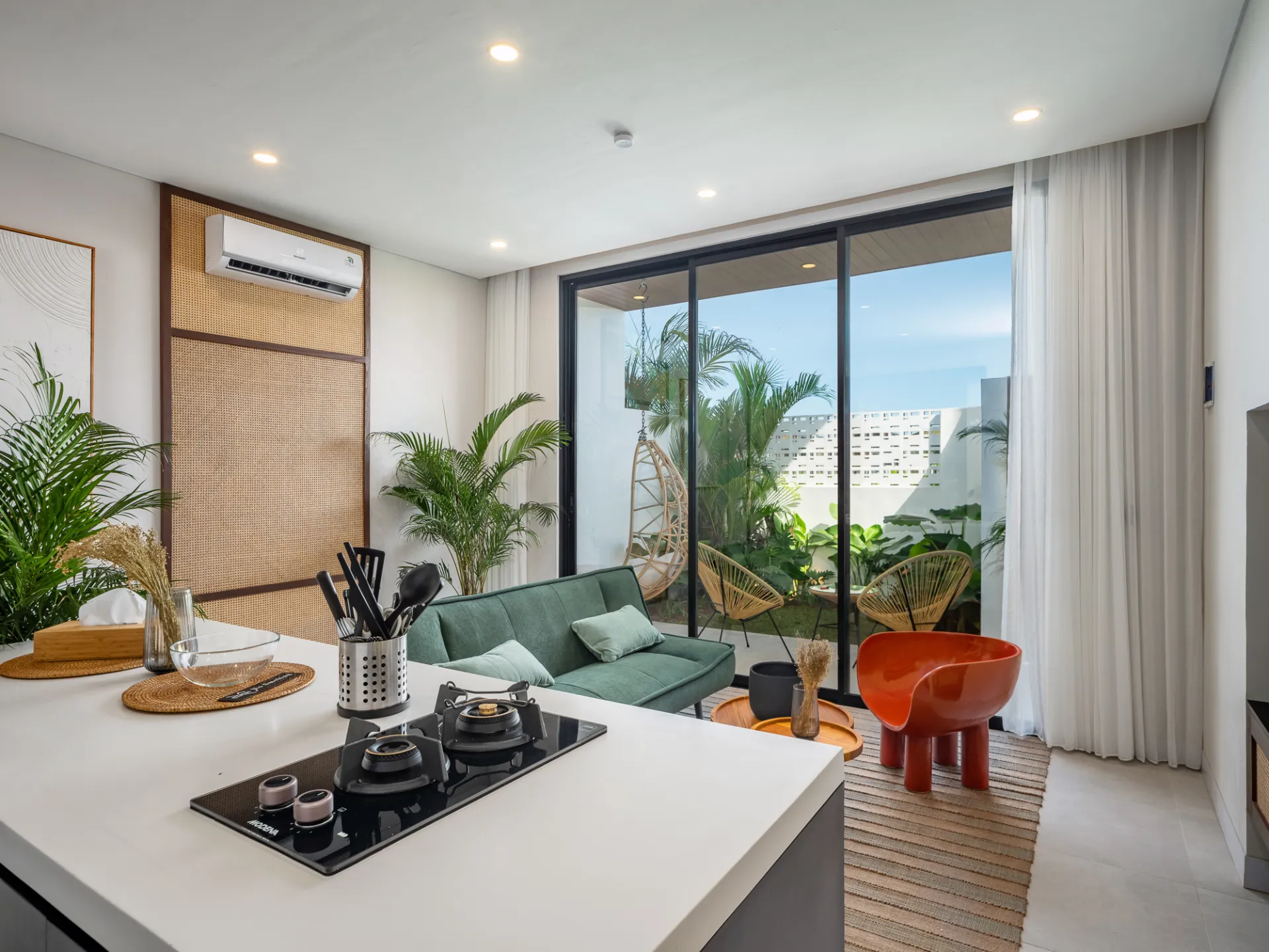 Seseh Living - Stylish Seseh Apartment with Relaxing Pool Access — image 1