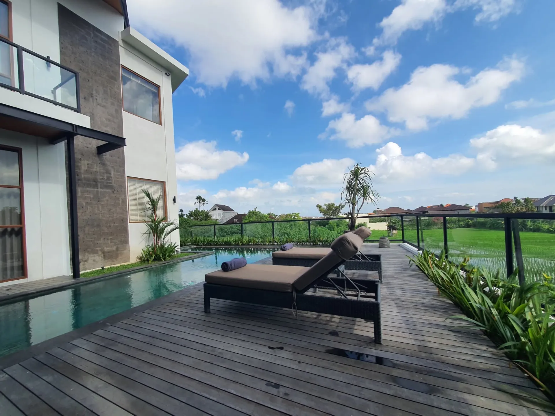 BRAND NEW 4 BEDROOM VILLA IN BERAWA IDR 95 MILL/MONTH — image 1
