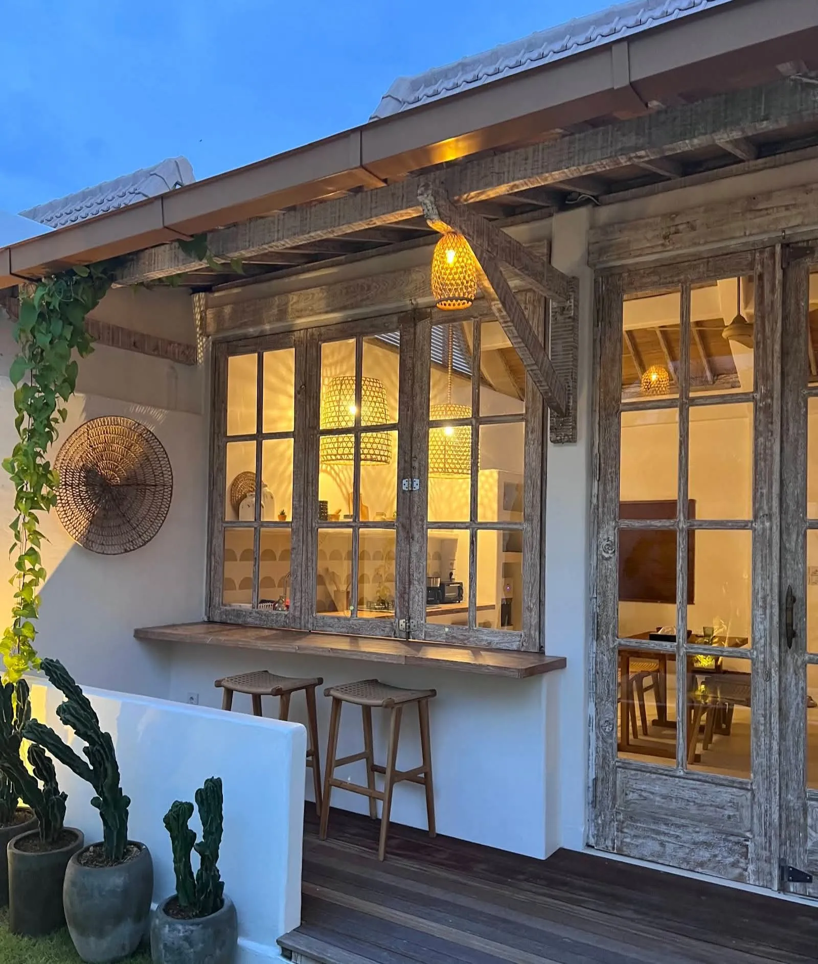 2 BEDROOM VILLA IN BUMBAK IDR 45 MILL/MONTH — image 3