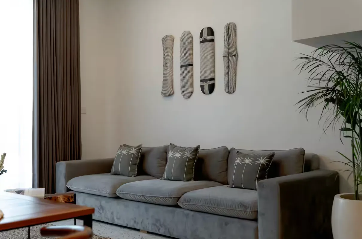 Sunny Nine - 2BR Canggu Villa | Pool near Batu Belig Beach — image 2