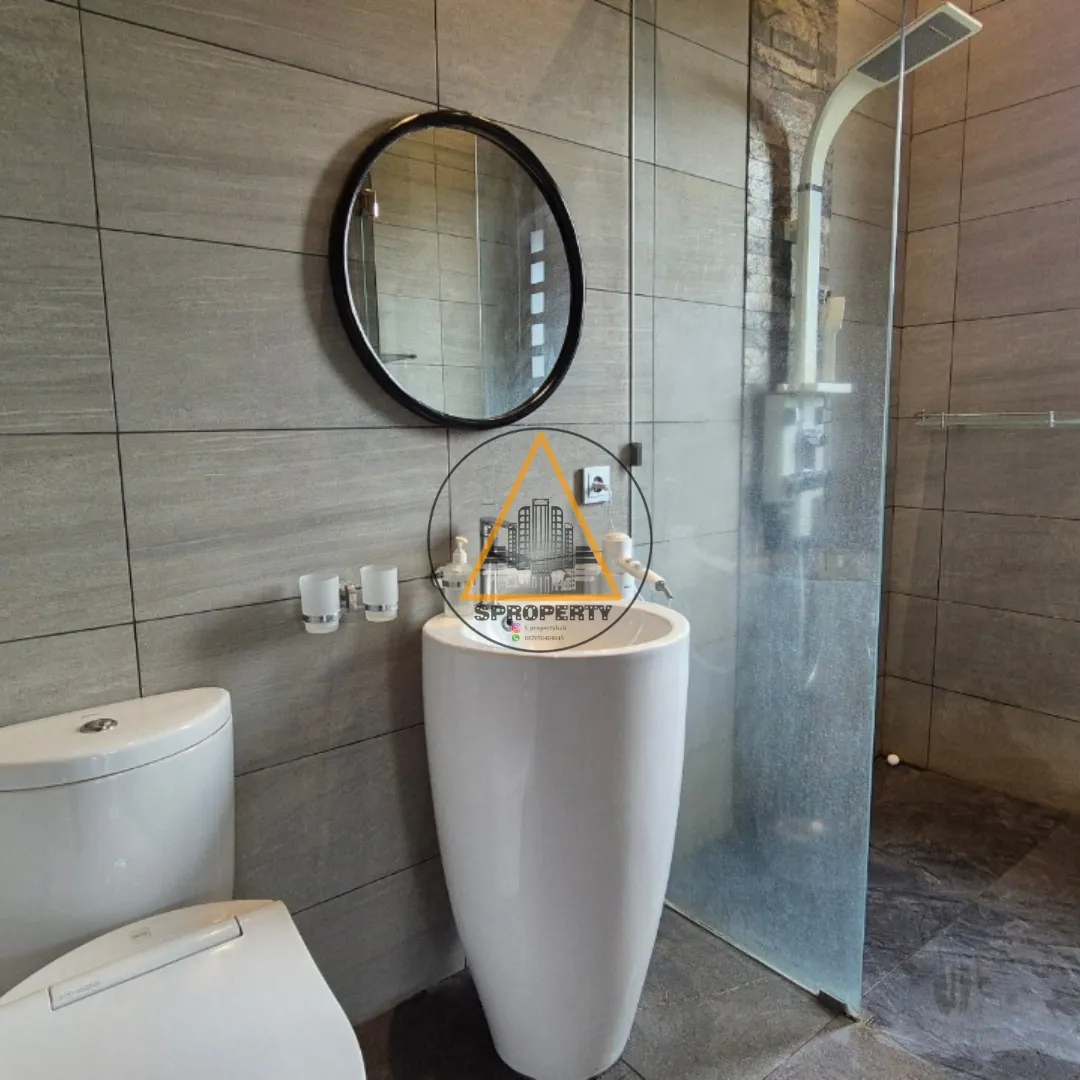 MODERN LUXURY VILLA IN UBUD — image 4