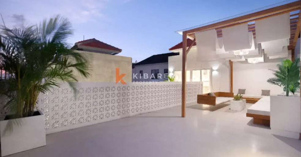 Walkable Berawa Living - Modern Three Bedroom Enclosed Villa YRV4552 — image 4