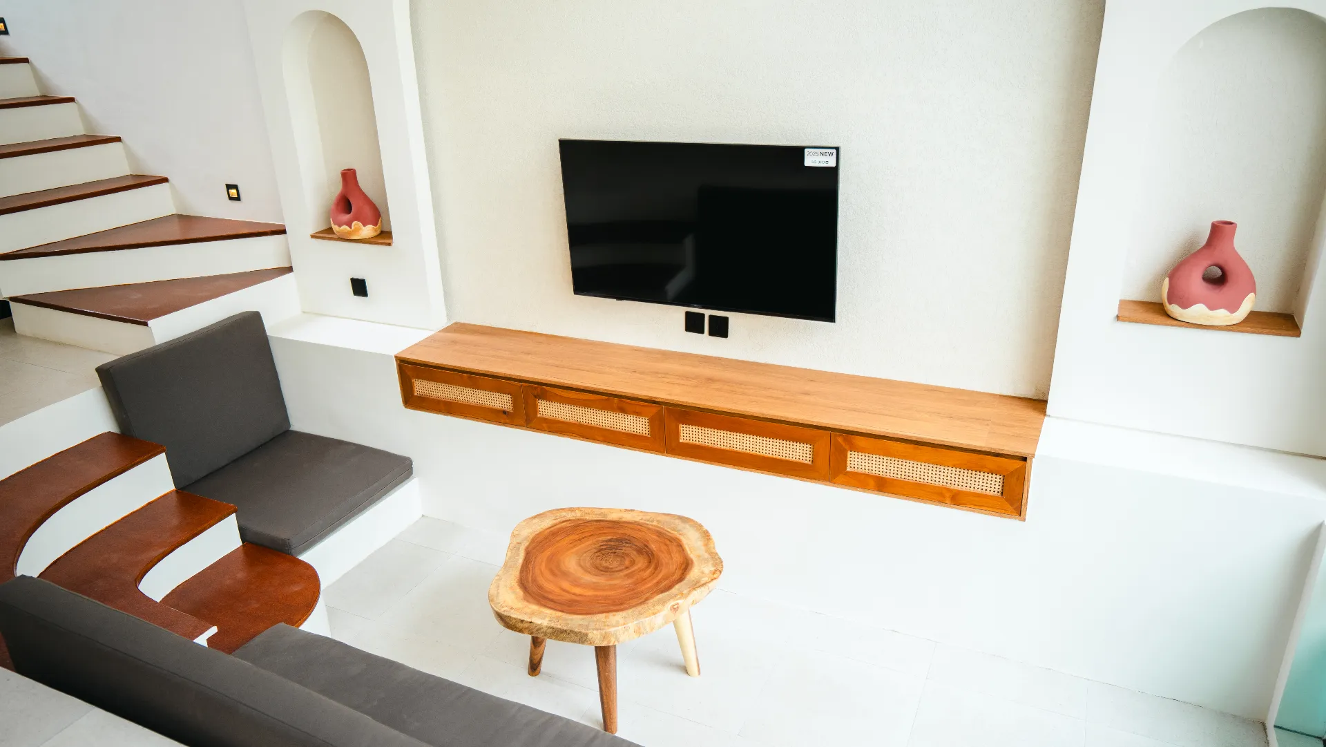 GREECE-STYLE 2 BEDROOM VILLA IN PERERENAN - AF303 — image 3