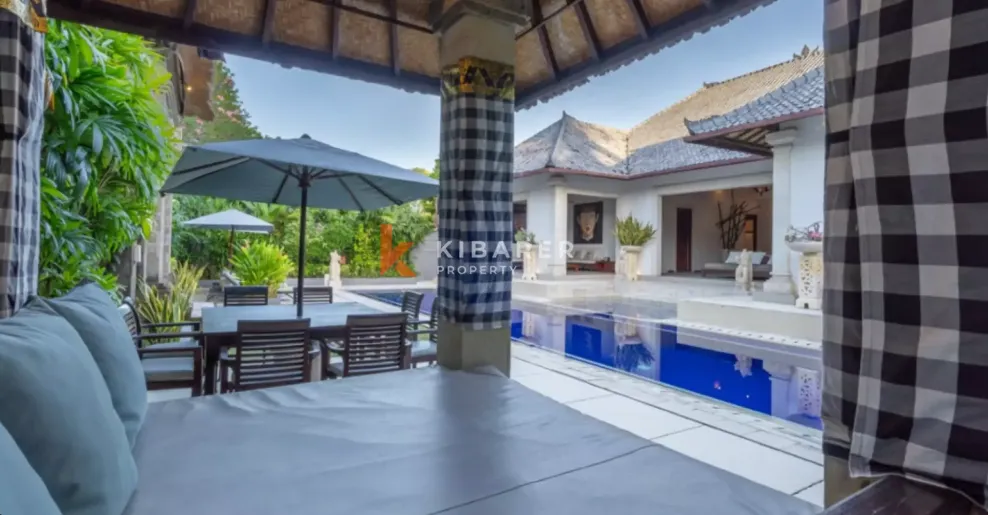 Tropical Hideaway - Expansive 5BR Villa in Seminyak's Golden Triangle YRV4549 — image 1